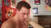 Follando a un twink a pelo