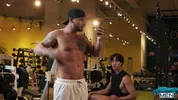 Parker Savage, Jay Wu – Reventado en el gym