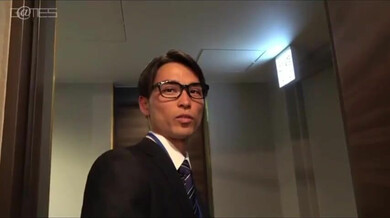 Hübscher American-Football-Spieler, 21