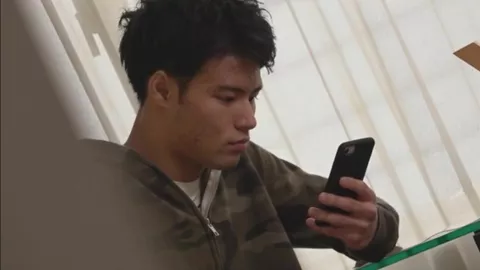 Masturbation privée — Akihiro Kagami