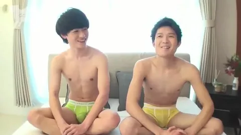 Première fois en anal — trop excité !