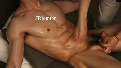 nua asiática abs gut punch