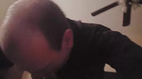 Harley Banks, el mayor chupapollas gay de Ohio, puliendo pollón