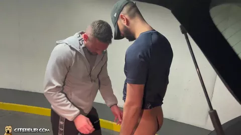 Strada bloccata, culo sbloccato