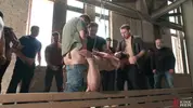 Dakota Wolfe, Colby Jansen, Tristan Jaxx - Il nonnismo del ragazzo nuovo di zecca davanti alla folla