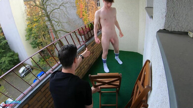 BTS: Anleitung für Toby Ottolis erstes Fotoshooting