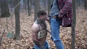 Un twink gay ha bisogno del cazzo di un daddy protettivo