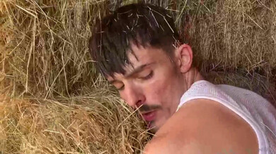 Daddy bien membré démonte un passif chaud