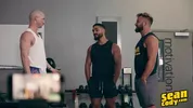 Trío duro en el gimnasio – Diego, Evan y Hayden