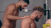 Trío duro en el gimnasio – Diego, Evan y Hayden
