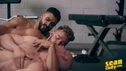 Trío duro en el gimnasio – Diego, Evan y Hayden