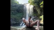 In cruising verso una cascata in Colombia, incontro un ragazzo di 18 anni