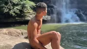 In cruising verso una cascata in Colombia, incontro un ragazzo di 18 anni