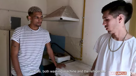 Loan Eliezer, Niall Nico – Tu peux l'avoir gratuitement, mais j'ai besoin de ta bite en retour