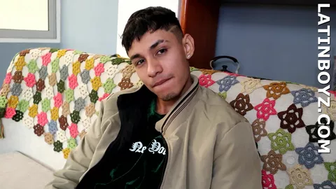 Gay Latino Twink nu – Angel