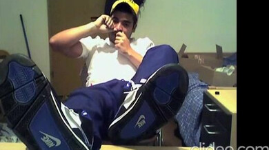 Dedicato Huffer e la sua bottiglia marrone