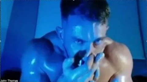 Gooning Out with Aromas