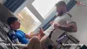 Ragazzi sportivi tatuati in flip-fuck