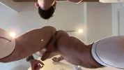 Milo Galician enfonce sa bite monstrueuse et poilue dans Igor Lucios après l'entraînement