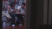 Su di lui - Stagione 1 - Episodio 8 - Restituire la presa in giro