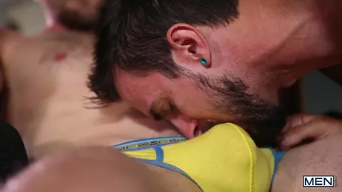 Clandestine - Colby Keller e Phenix Saint