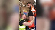 Tradesman Cock und Leandro HairyDomXL 6