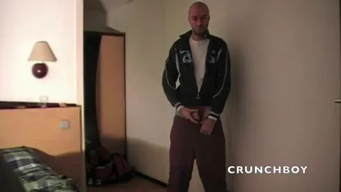 follada_en_el_hotel_por_un_chico_de_la_ciudad_en_baloncesto_HD