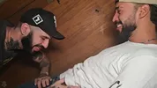 Sucer la bite massive de Macanon
