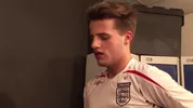 Aaron Aurora & Ben Cox - Entrenamiento en vestuarios para el joven Aaron