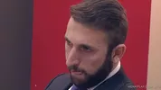 Il capoufficio e il suo collaboratore terminano il turno
