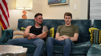 Blain O’Connor, Sage Roux – Los marines lo aguantan mejor