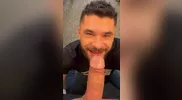 Scopare un ragazzo sexy con il tatuaggio