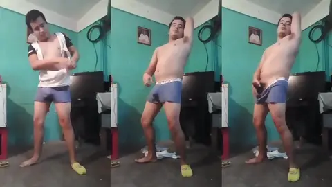 Jesus en boxer jalandose el pene avienta semen #3