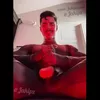 ~ Sussurri sporchi di supereroi.... sentirlo, ma non abbassare troppo lo sguardo ~