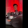 ~ Sussurri sporchi di supereroi.... sentirlo, ma non abbassare troppo lo sguardo ~