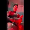 ~ Sussurri sporchi di supereroi.... sentirlo, ma non abbassare troppo lo sguardo ~