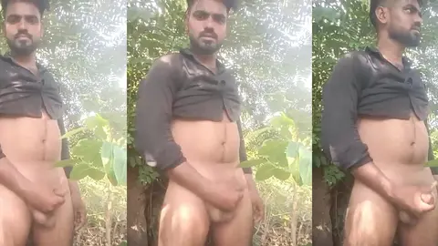 Desi Guy nudo nel bosco parte 1