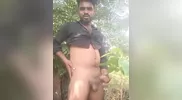 Desi Guy nua na floresta parte 1