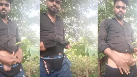 Desi Guy nudo nel bosco parte 2
