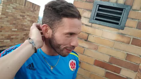 Footballer 23cm Colombia