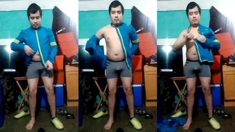 Jesús en boxer se branle et gicle #19