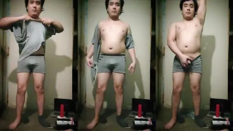 Jesus en boxer jalandose el pene avienta semen #30