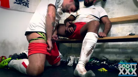 La stanza degli armadietti 22