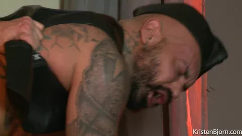 Pleasure Bound - Manuel Skye & Santi Noguera