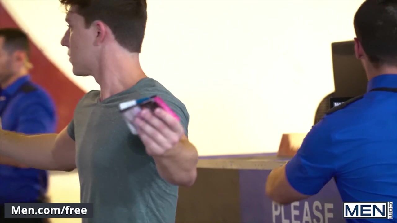 Paul Canon, the airport deep check