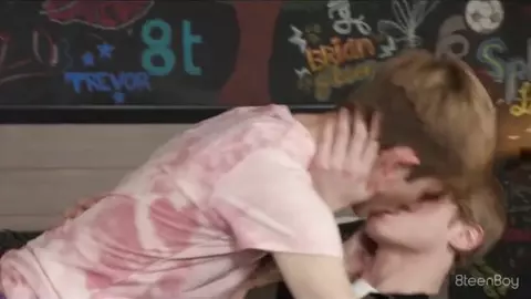 Pareja de twinks — flip fuck Chase y Aaron