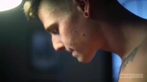 sexy pareja amigos amantes casa travis zach