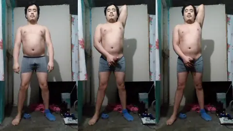 Jesus en boxer jalandose el pene avienta semen #45