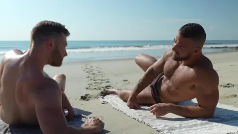 Tryp Bates e Caden Jackson - La casa sulla spiaggia