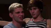 Coppia birichina a casa con amici — Dalton & Cooper